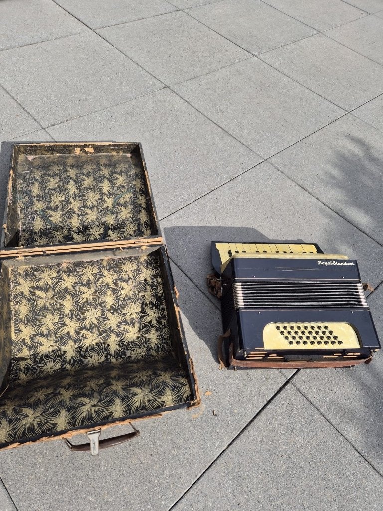 Royal Standard accordeon incl originele koffer, Gebruikt, 32-bas, Met koffer, Toetsaccordeon