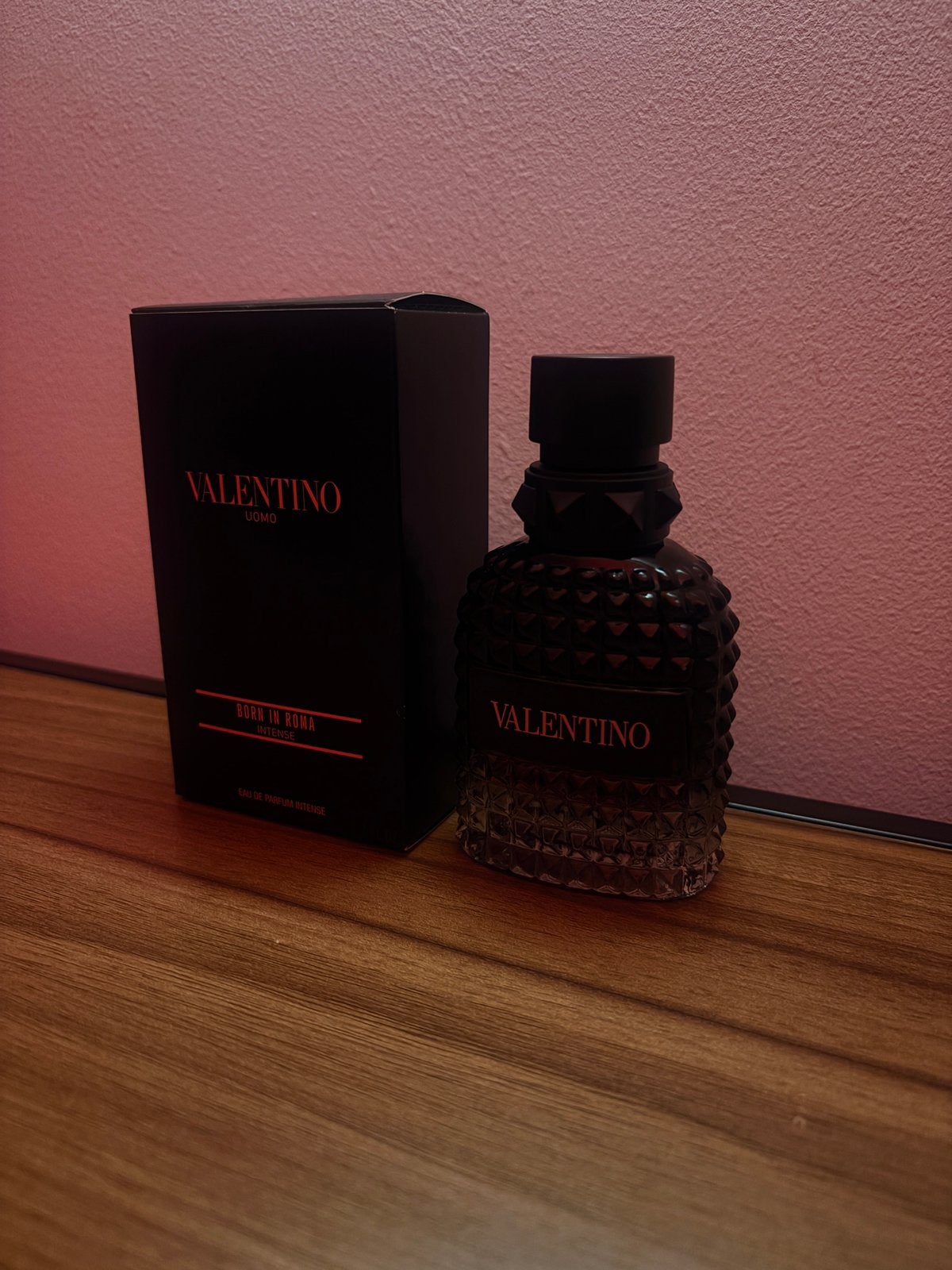 Valentino Born In Roma Intense 50ml, Ophalen, Zo goed als nieuw