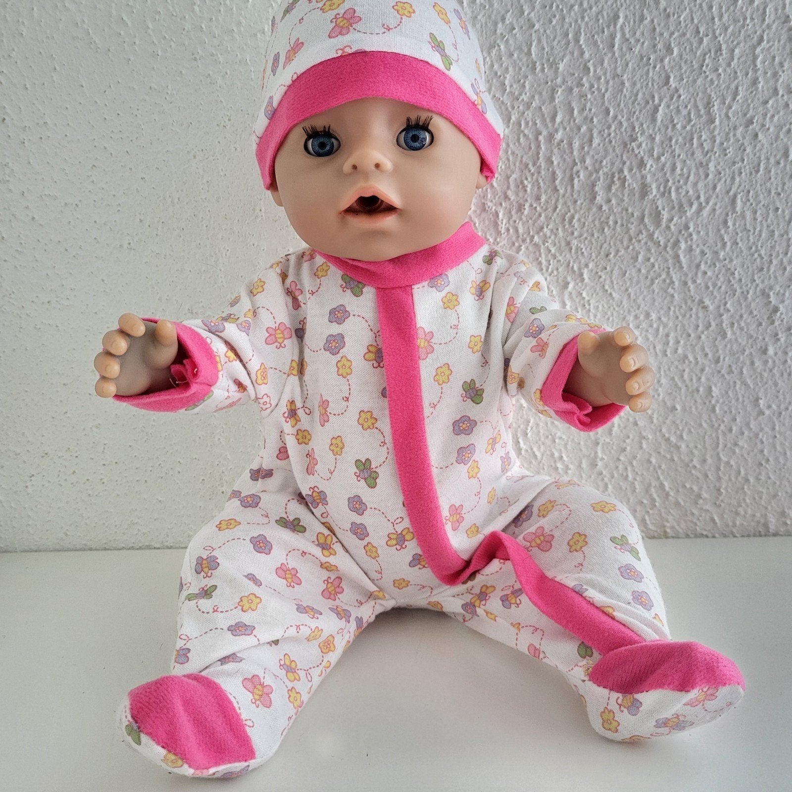 Baby Born kleertjes 2 delig Boxpakje.

Excl.pop

43 cm., Ophalen of Verzenden, Zo goed als nieuw, Babypop