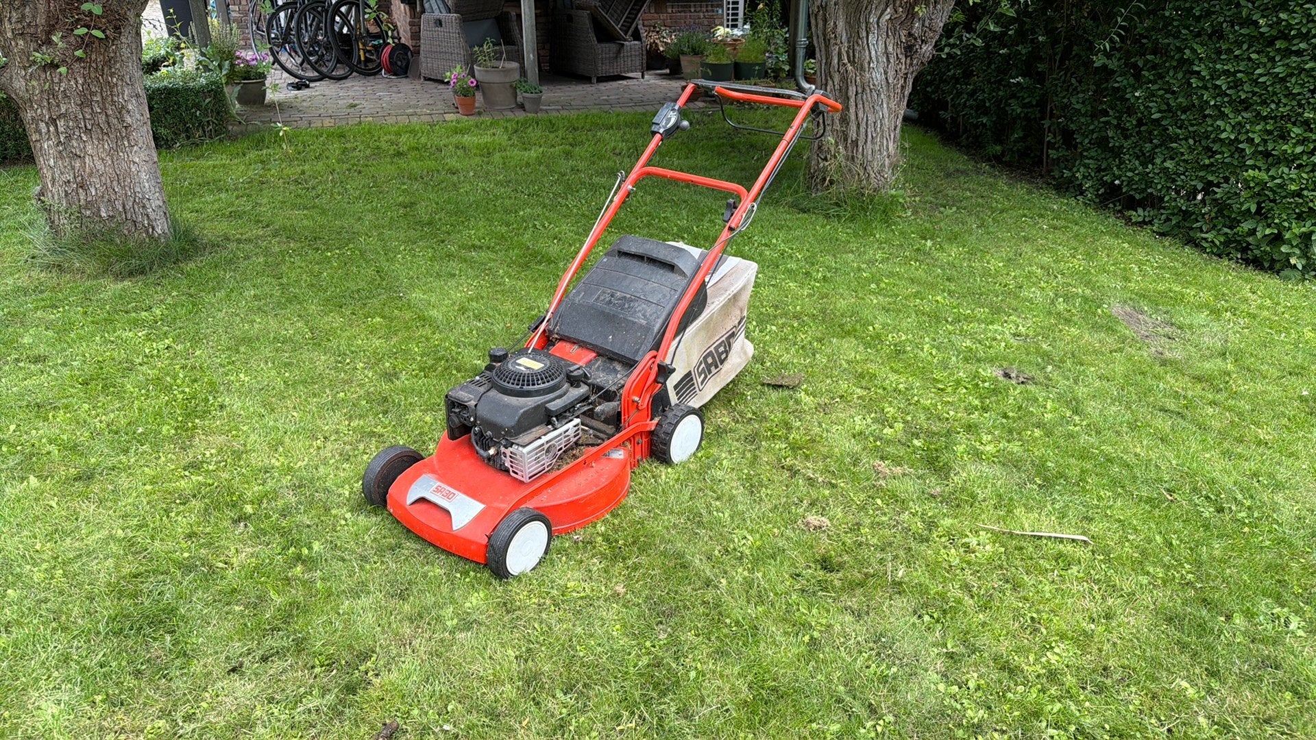 Sabo motormaaier 52A Briggs & Stratton, Ophalen, Cirkelmaaier, Gebruikt, Opvangbak
