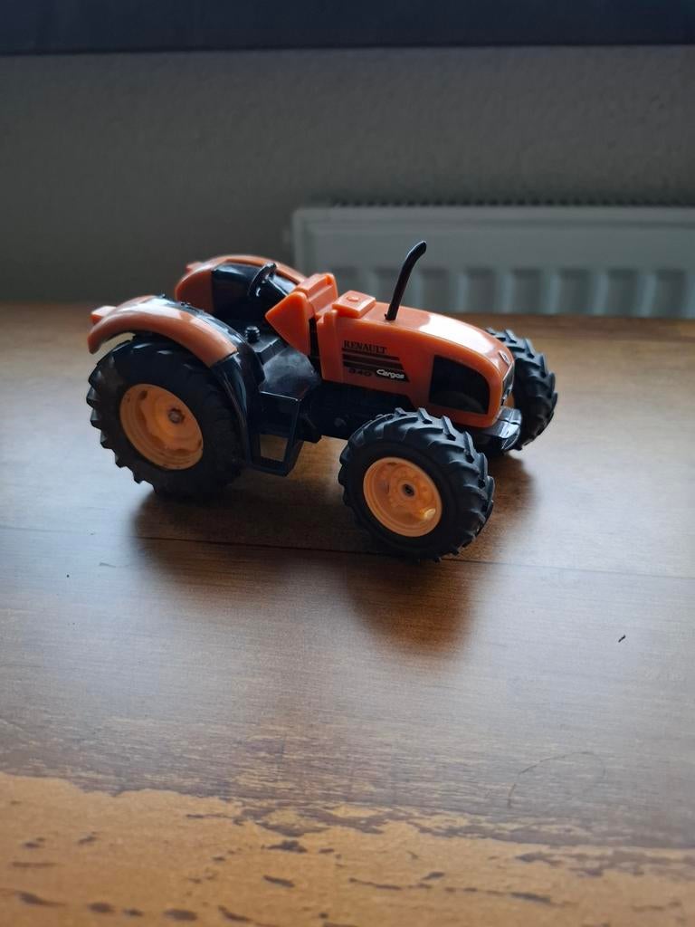 Renault 340 Cergos tractor schaalmodel 1:32, Kinderen en Baby's, Speelgoed | Speelgoedvoertuigen, Ophalen of Verzenden