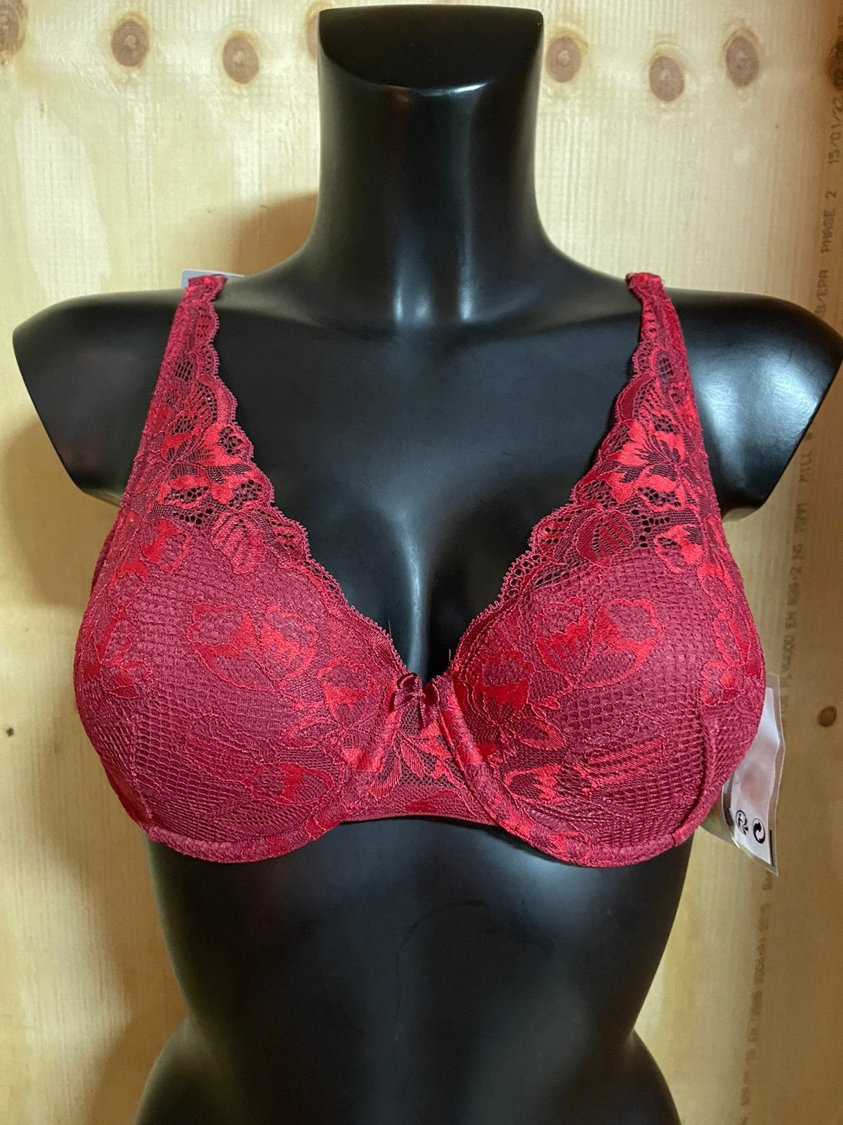 Chantelle bh 70c en 80c model 2631, Verzenden, Rood, BH