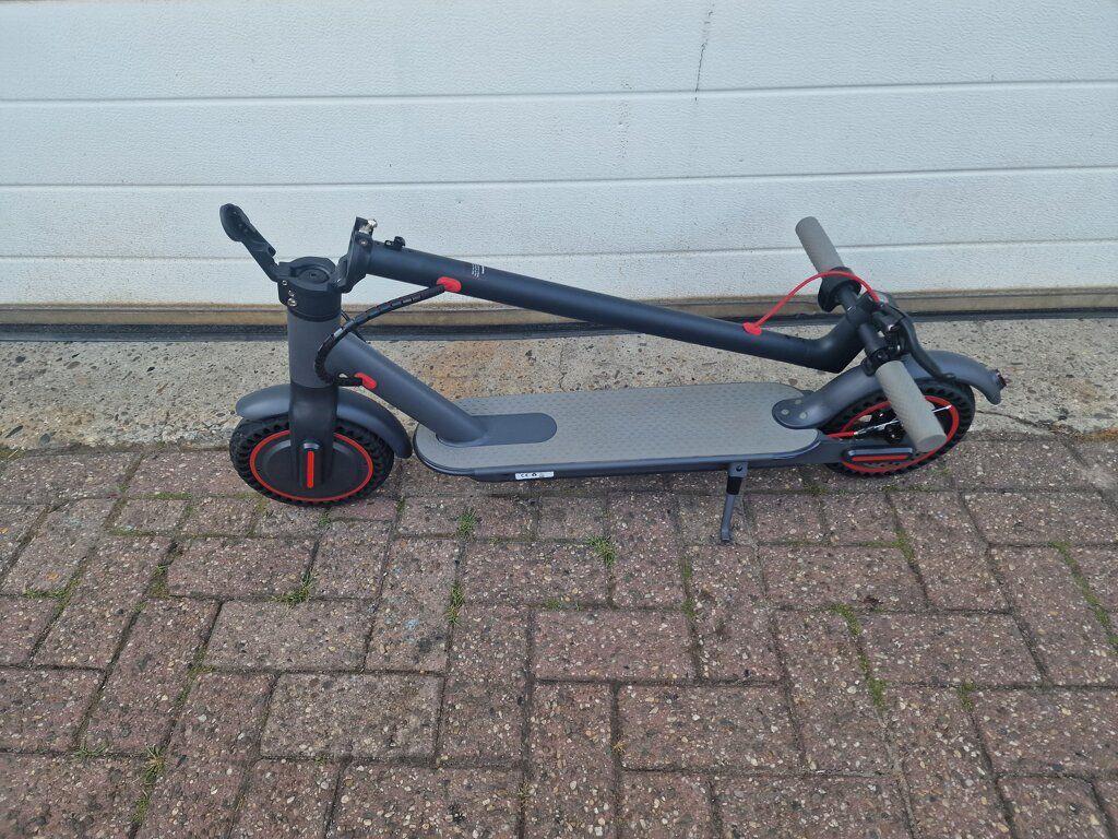Qmwheel H7 Elektrische Scooter 350W Motorr Electrische step, Fietsen en Brommers, Steps, -, -, Ophalen of Verzenden, Zo goed als nieuw