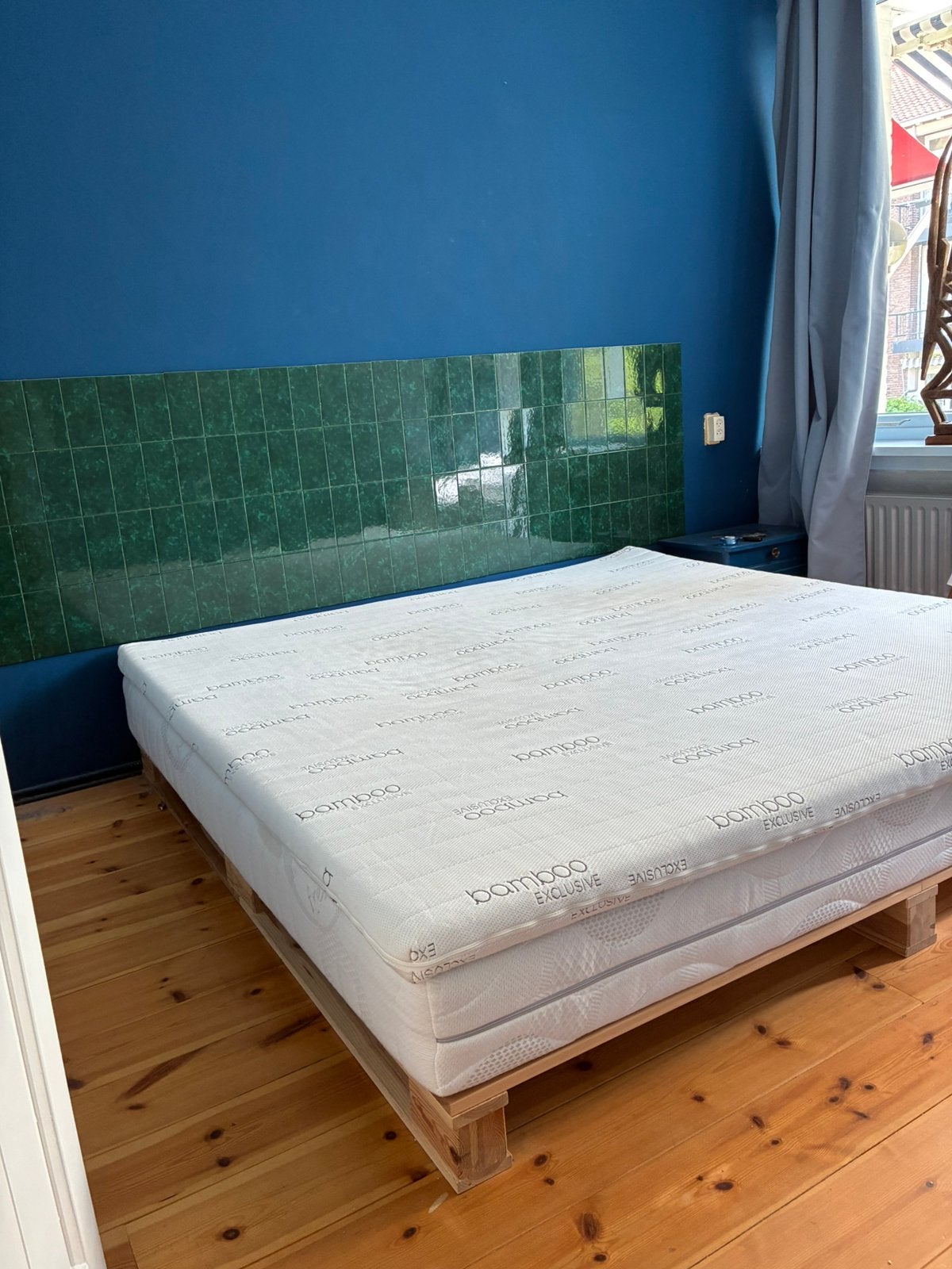 Gratis 200 x 200 bed, Ophalen, Zo goed als nieuw, Tweepersoons, 140 cm