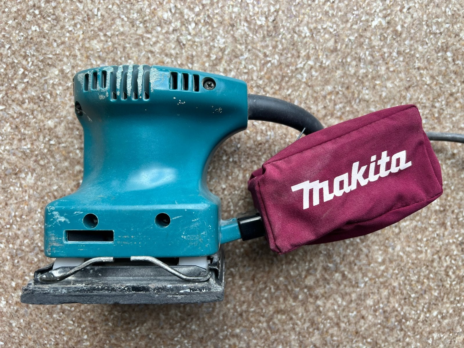 Makita vlakschuurmachine BO4550 met stofzak, Ophalen of Verzenden, Gebruikt, Minder dan 600 watt, Vlakschuurmachine