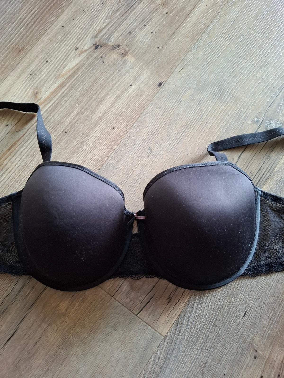 zwarte voorgevormde bh van CHANTELLE maat 85D, CHANTELLE, Ophalen of Verzenden, Zwart, BH