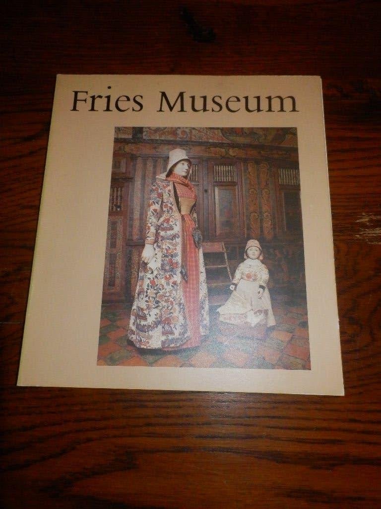 Fries Museum Catalogus - Kunst en Cultuur, Geschreven door de staf van het museum., Ophalen of Verzenden, Zo goed als nieuw, Overige onderwerpen