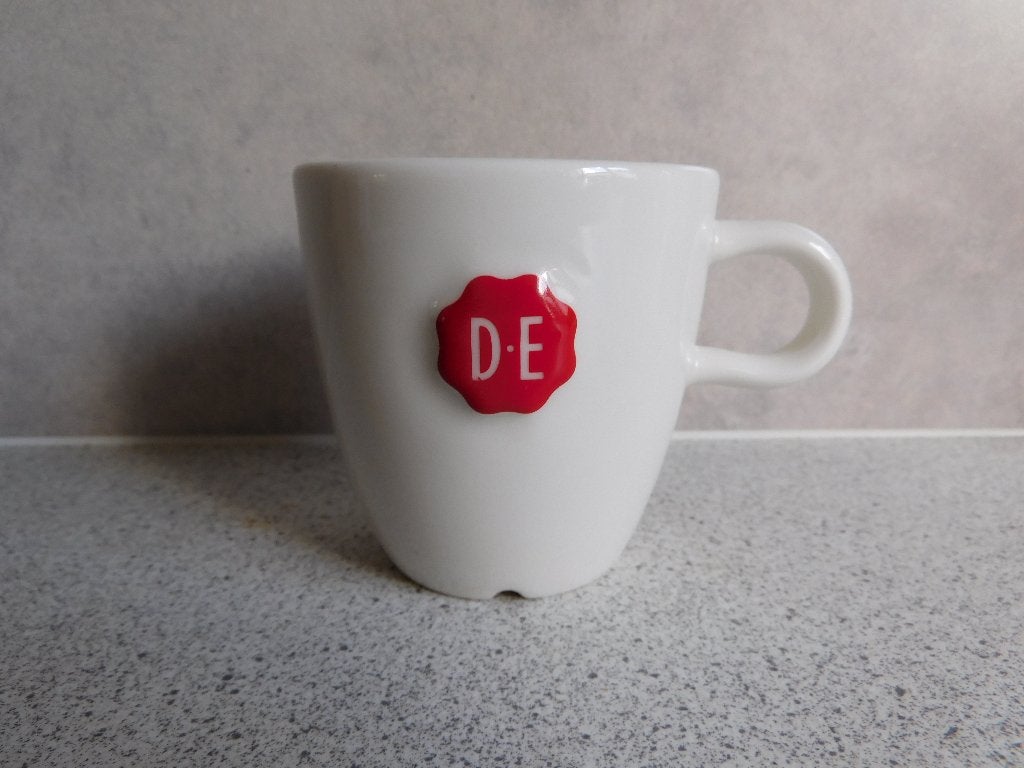 Mok 200 ml. Creme Rood Zegel Douwe Egberts, Ophalen of Verzenden, Zo goed als nieuw, Overige stijlen, Kop(pen) en/of Schotel(s)
