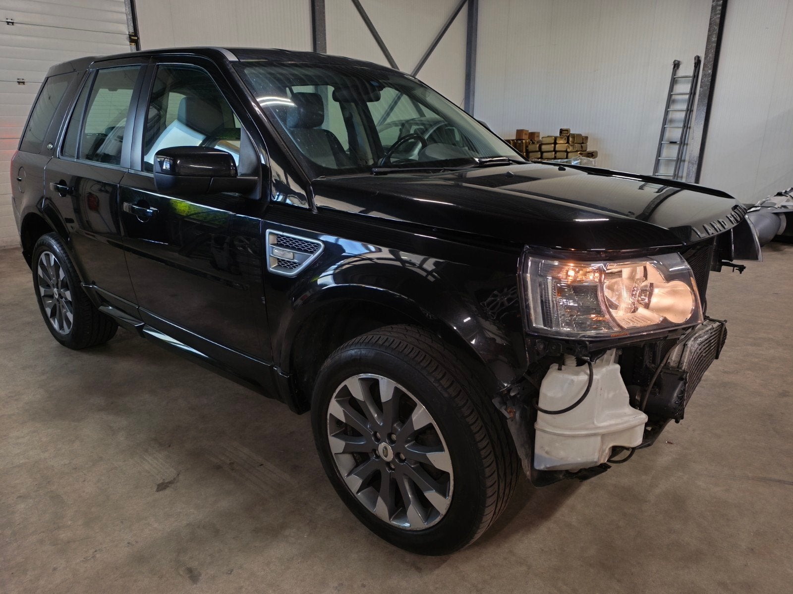 Land Rover Freelander 2.2 TD4 AUT 2010 Zwart, Auto's, Land Rover, 4 cilinders, 2000 kg, Zwart, Bedrijf