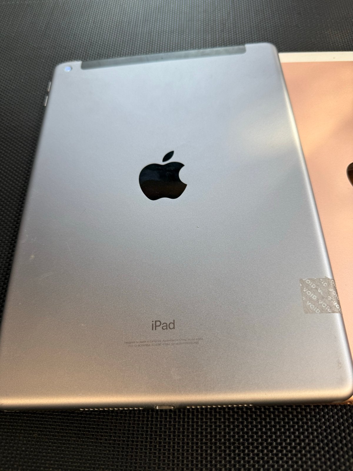 iPad 6e generatie 32 GB Wifi + Simkaart, Computers en Software, Apple iPads, Gebruikt, 32 GB, Apple iPad, Grijs