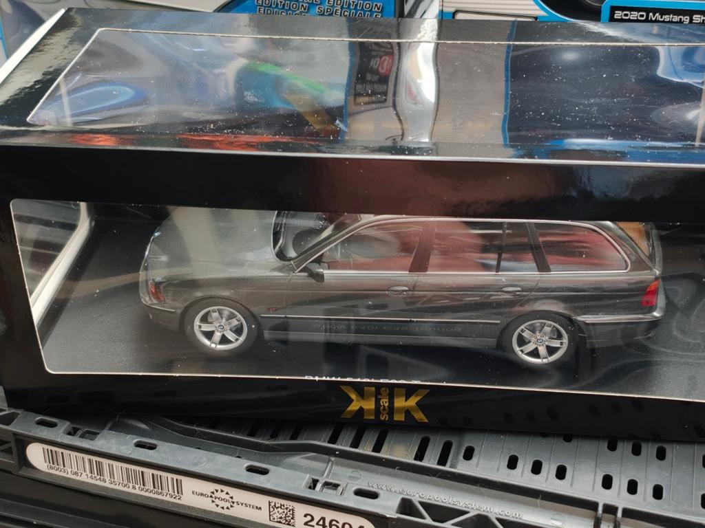 BMW 540i E39 Touring schaalmodel 1:18 nieuw in doos, Verzenden, Nieuw, Overige merken