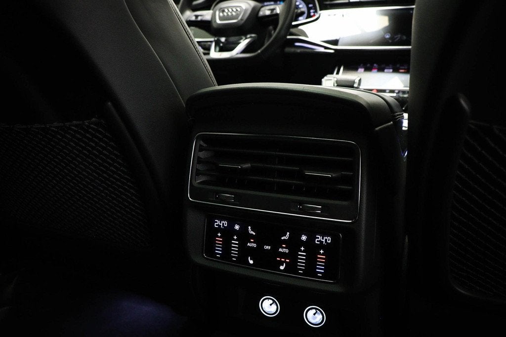 Audi Q8 55 TFSI quattro Pro Line Plus V6 | PANORAMADAK | NAC, Auto's, Audi, Automaat, Gebruikt, 2995 cc, Met garantie (alle)