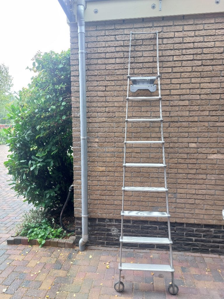 Aluminium stellingladder, Ophalen, Zo goed als nieuw