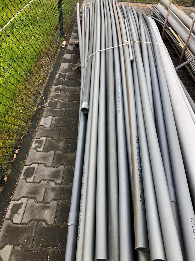 PVC buizen rond 63 mm. €1,- per meter, Doe-het-zelf en Verbouw, Buizen en Afvoer, Ophalen, Gebruikt, Pvc, 4 tot 6 meter