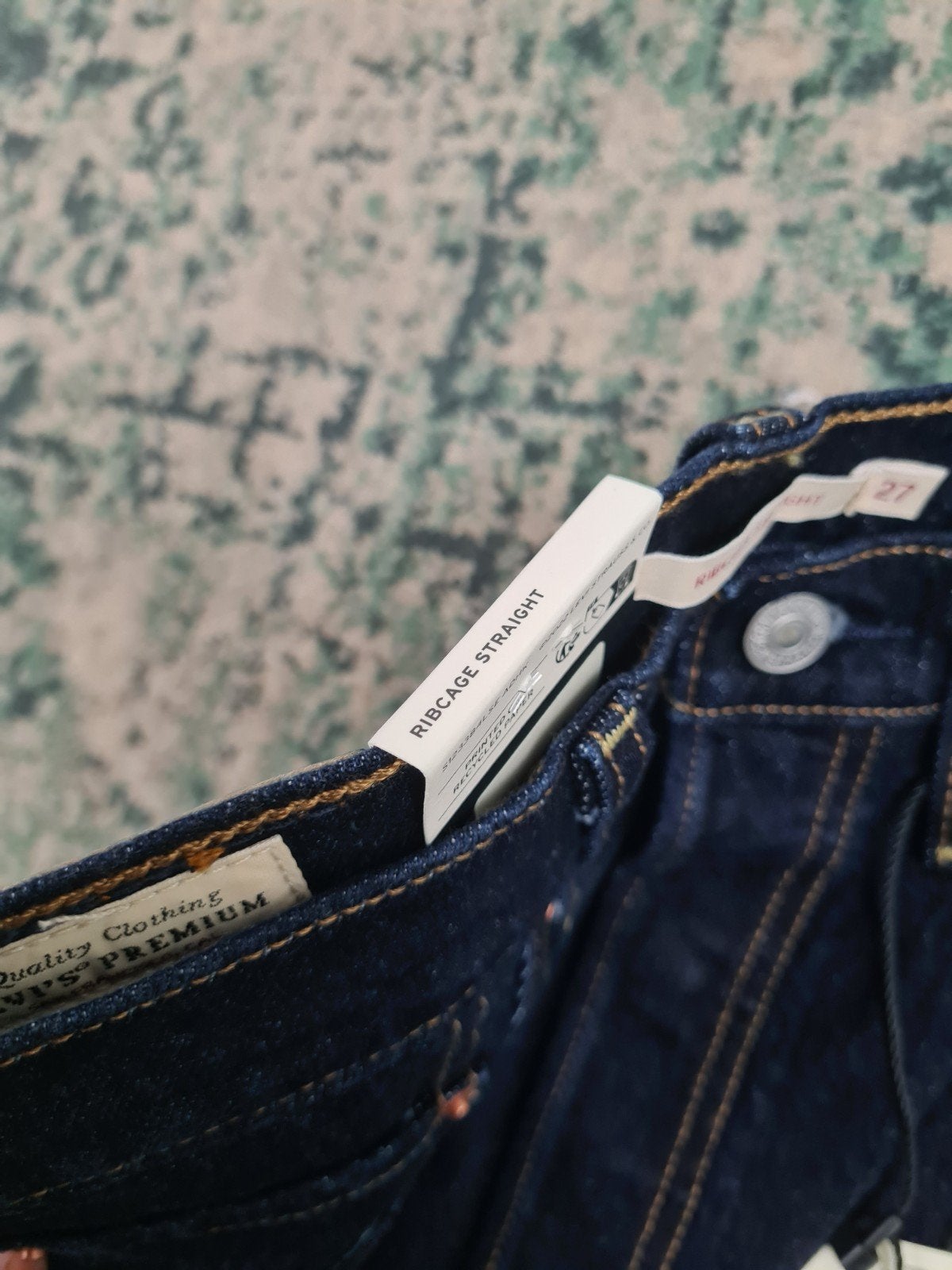 Levi's Ribcage Straight W27 L32 Donkerblauw Nieuw
Tulsi2732, Blauw, Nieuw, Ophalen of Verzenden, W27 (confectie 34) of kleiner