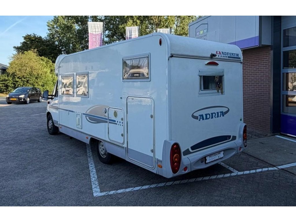 Adria Coral 660SL NLcamper(NAP)1ste eig. 64000KM Standkachel, Caravans en Kamperen, Fiat, 6 tot 7 meter, Bedrijf, Tot en met 3