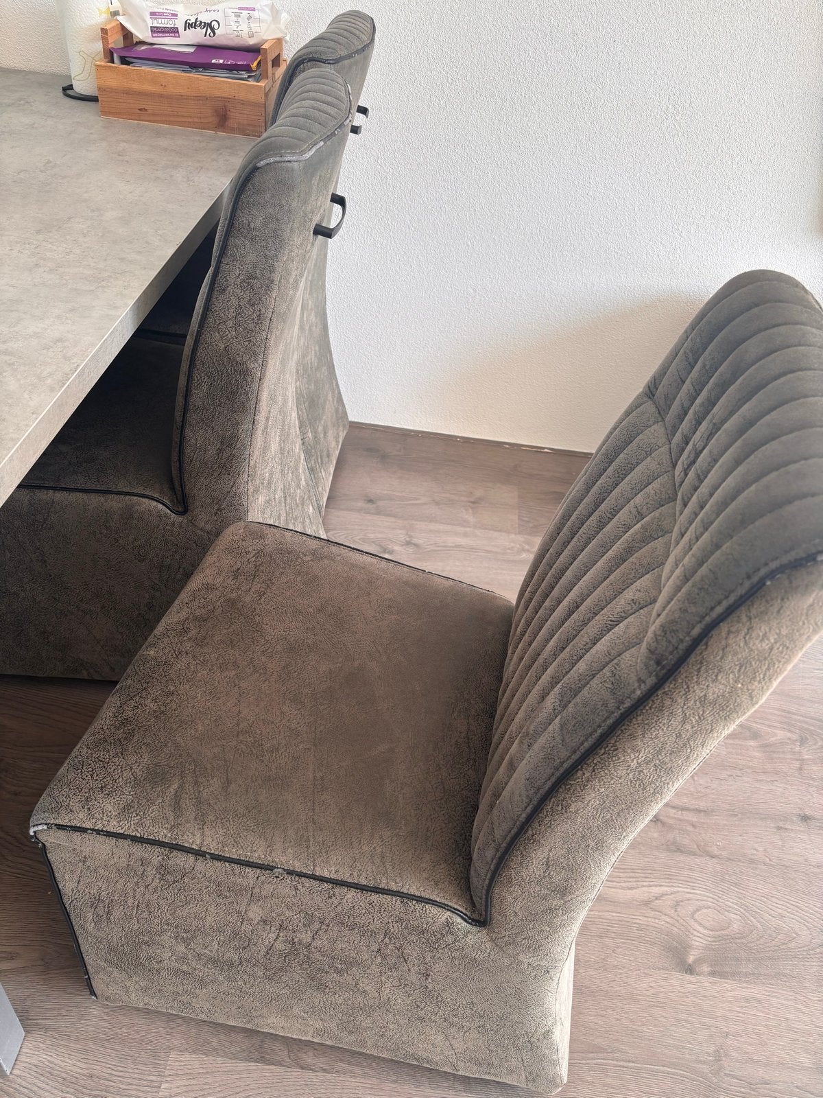Set van 6 comfortabele eetkamerstoelen - Grijs/Bruin, Ophalen, Gebruikt, Overige kleuren, Drie