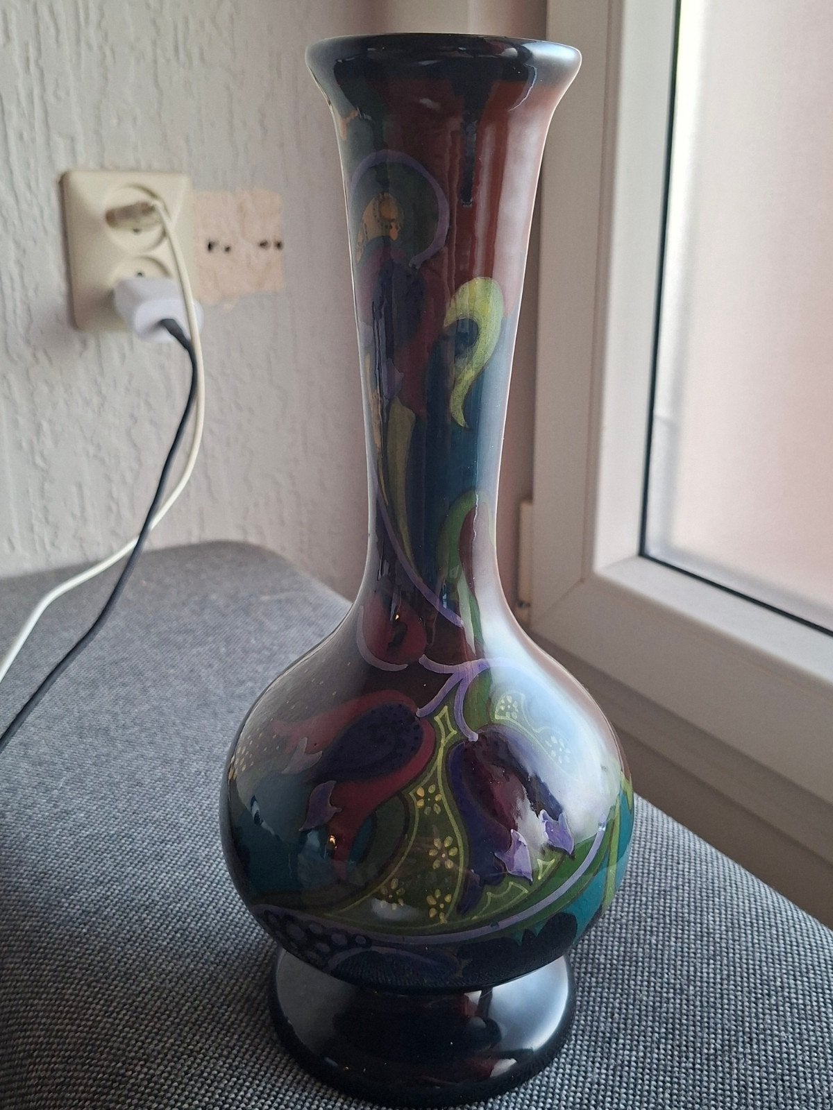 Plateelfabriek Ivora uit Gouda.Zelzaam decor en groot., Antiek en Kunst, Ophalen of Verzenden