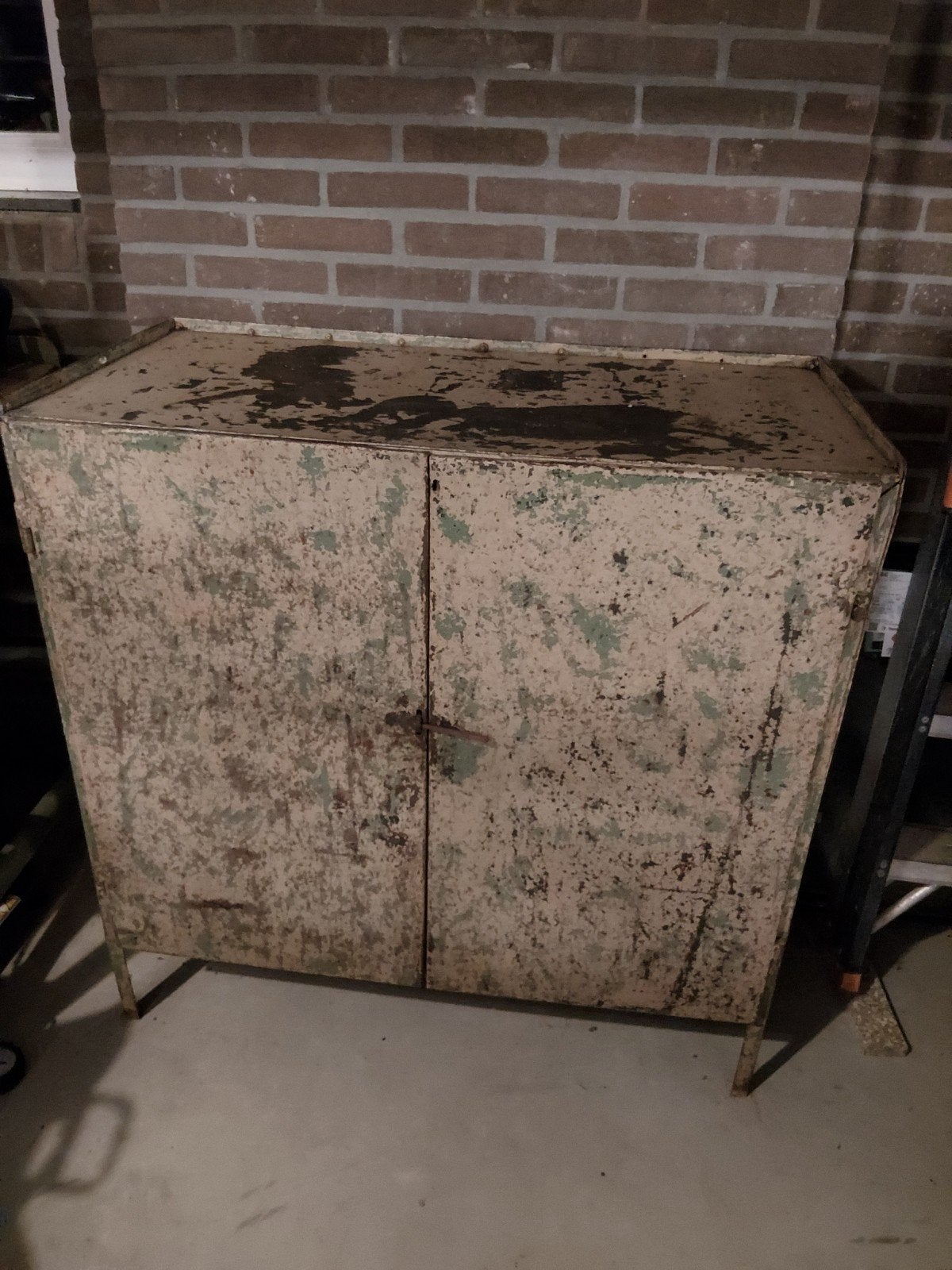 Vintage metalen kast, Ophalen, Gebruikt