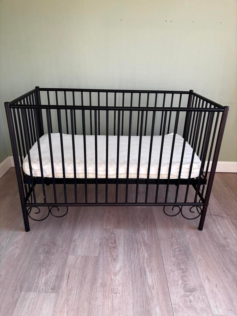 Verstelbaar baby/peuterbed, Kinderen en Baby's, Ophalen, Gebruikt, Ledikant