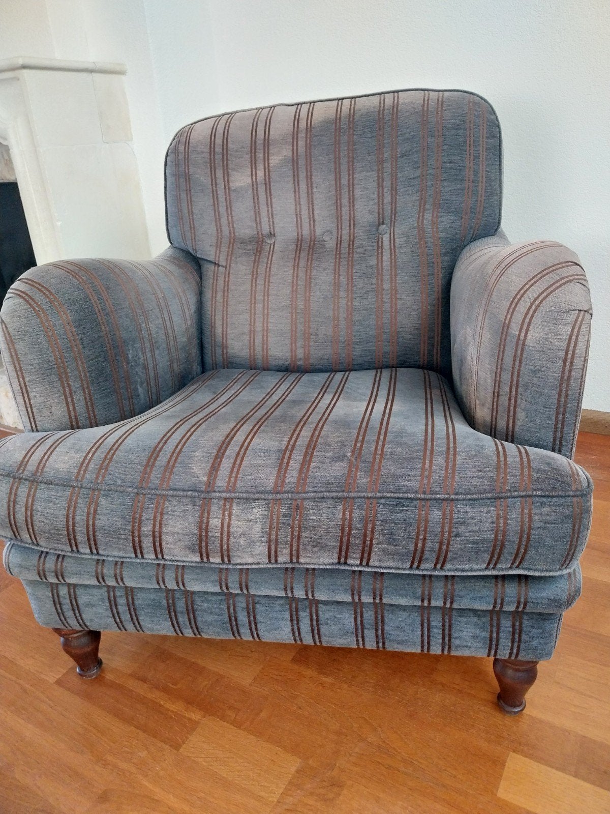 Comfortabele gestreepte fauteuil, Ophalen, Hout, Gebruikt, Klassiek, Comfortabel