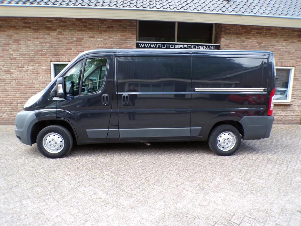 Citroen Jumper 30 2.2 HDI L2H2 Economy, Auto's, Bestelauto's, Euro 5, Stof, Gebruikt, Zwart