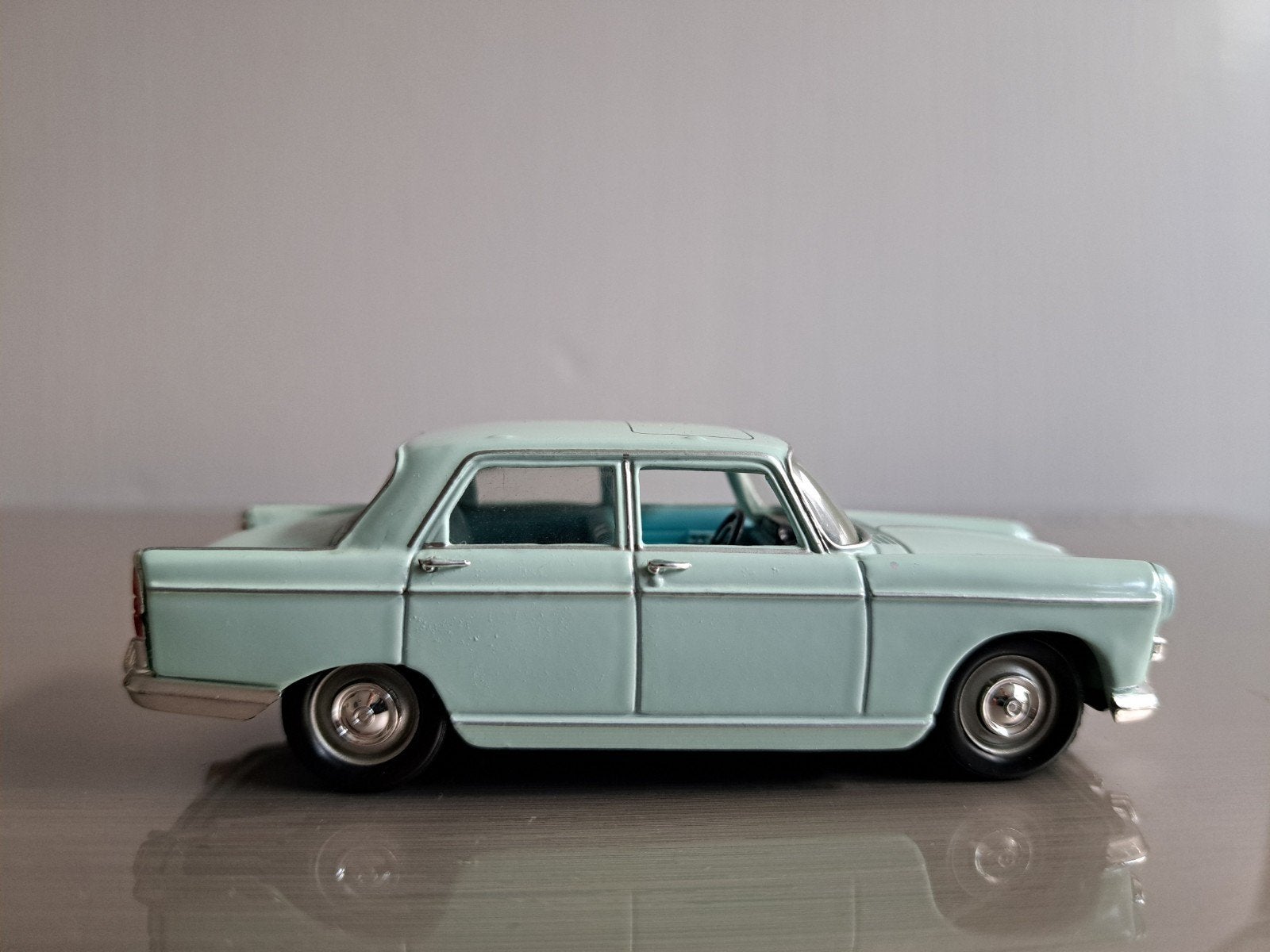 Peugeot 404 Berline Grand Tourisme 1962, 1:43, Ophalen of Verzenden, Nieuw, Auto, Overige merken