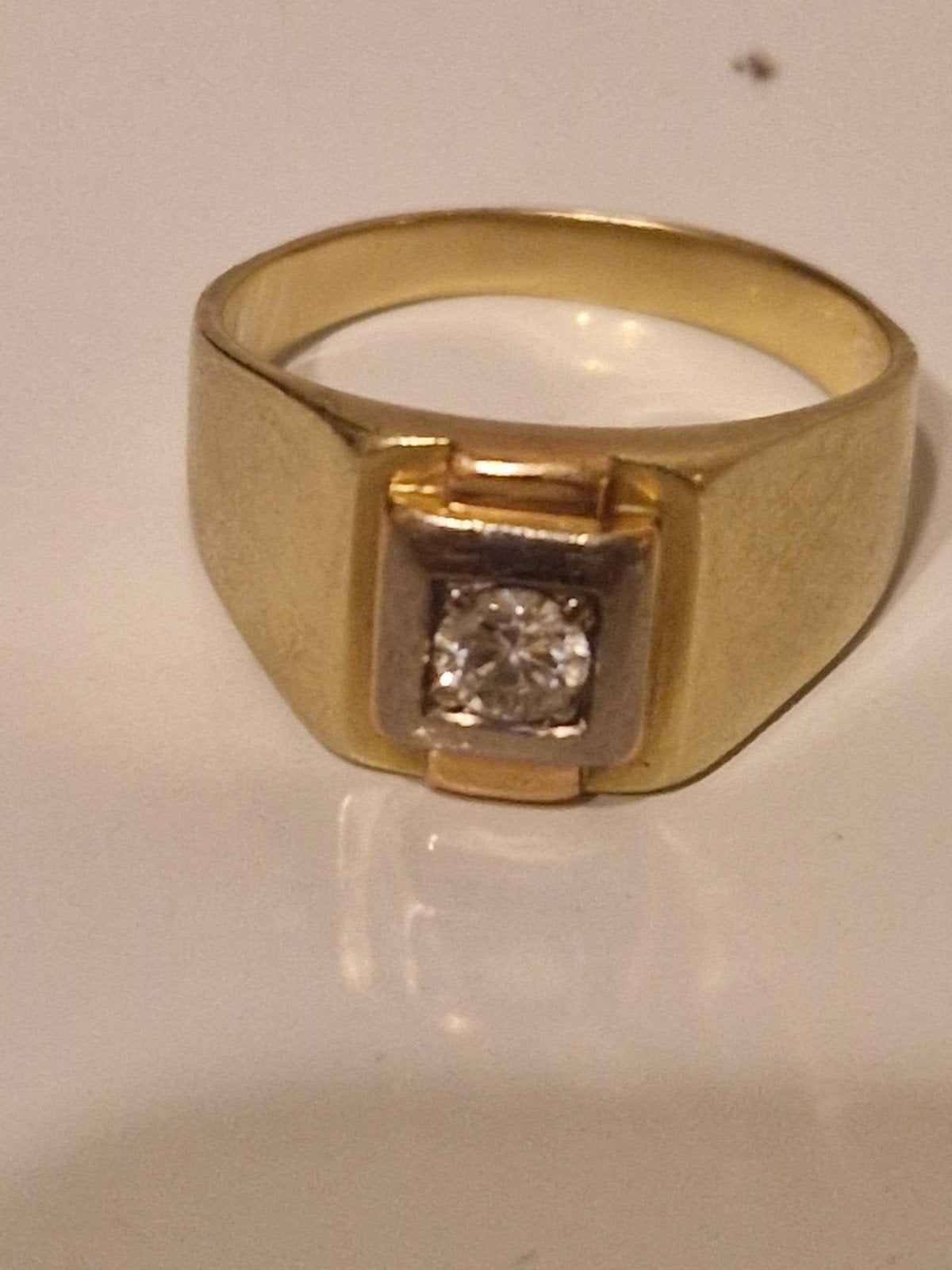 Gouden 14 karaats ring met 0.5 karaat diamant, Gebruikt, 20 of groter, Heer, Ophalen of Verzenden