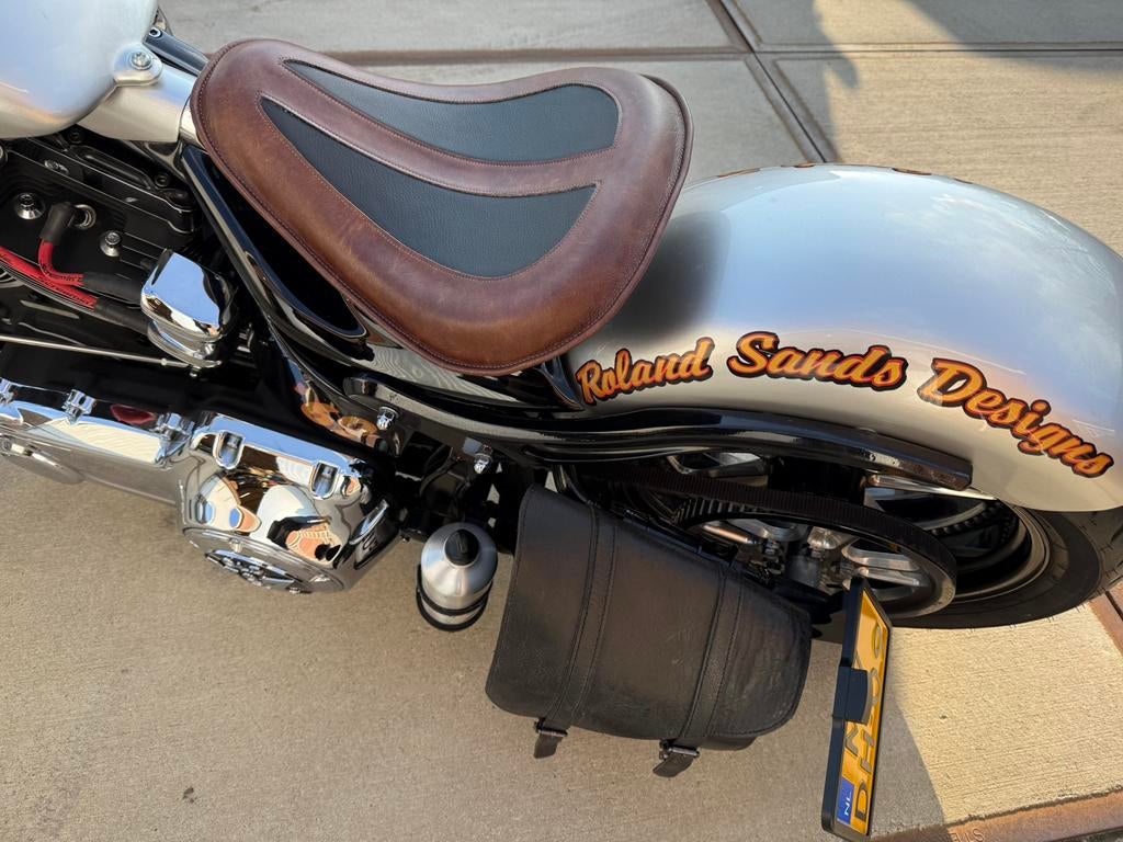 Harley Davidson Softail Roland Sands Design, 2 cilinders, Chopper, Particulier, Handgeschakeld