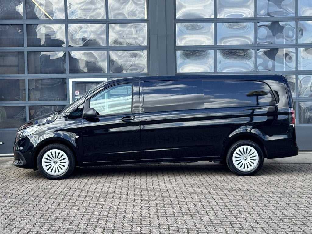 Mercedes-Benz Vito 116 L3 DC | 6-Persoons | 2,5t Trekhaak |, Auto's, Bestelauto's, Stof, Gebruikt, 4 cilinders, 2500 kg