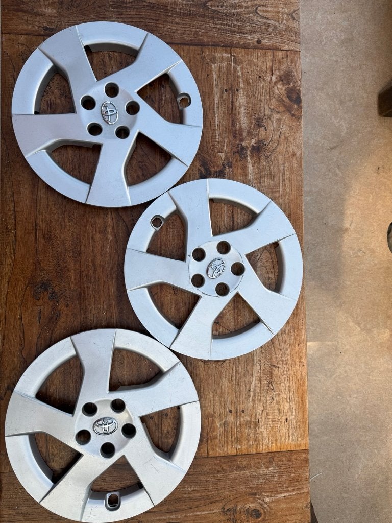 Originele Prius wieldoppen 15 inch, Auto diversen, Wieldoppen, Verzenden, Zo goed als nieuw