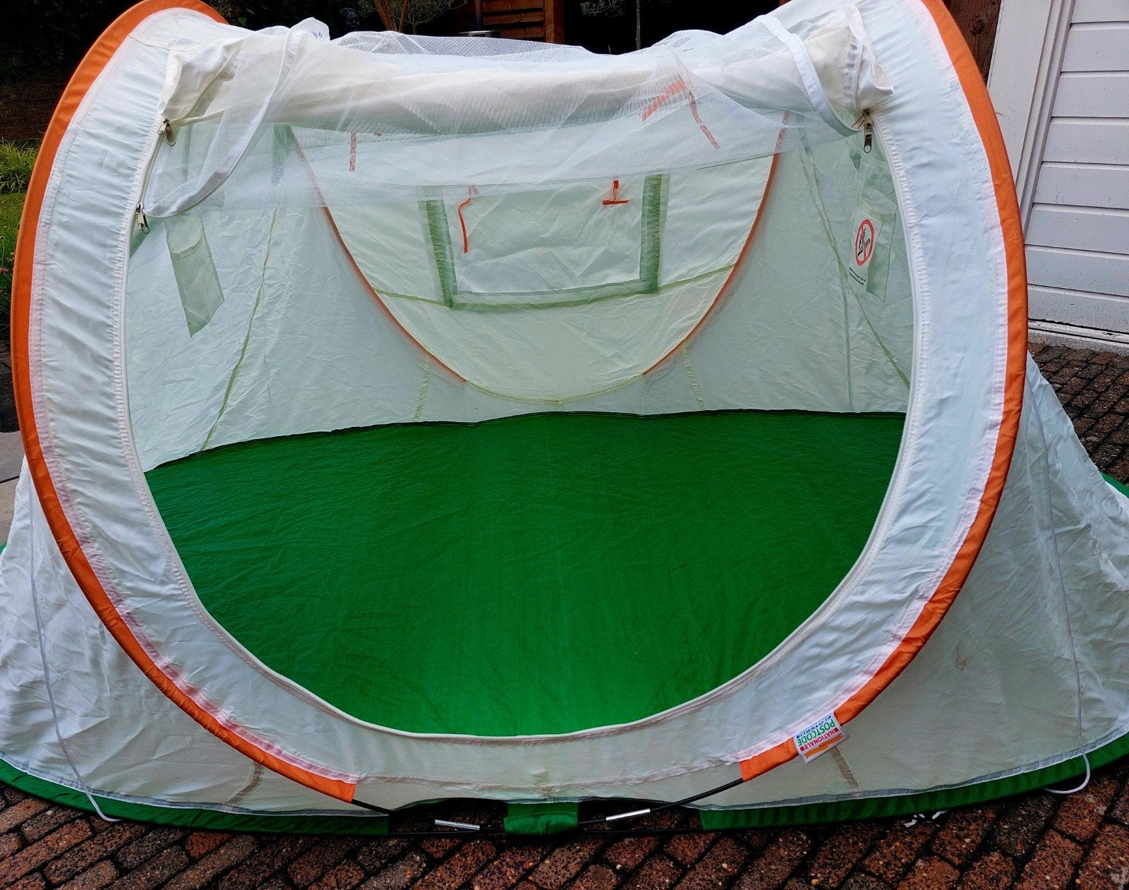 2x pop up tenten, staan direct,, Ophalen