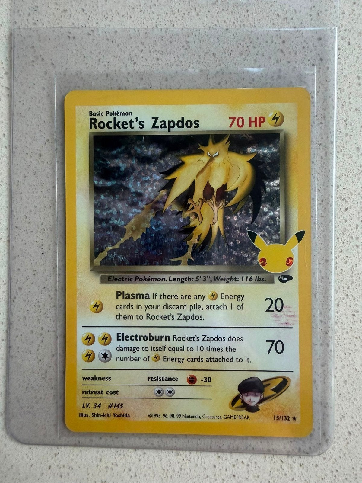 Rocket's Zapdos 15, Ophalen of Verzenden, Zo goed als nieuw, Losse kaart