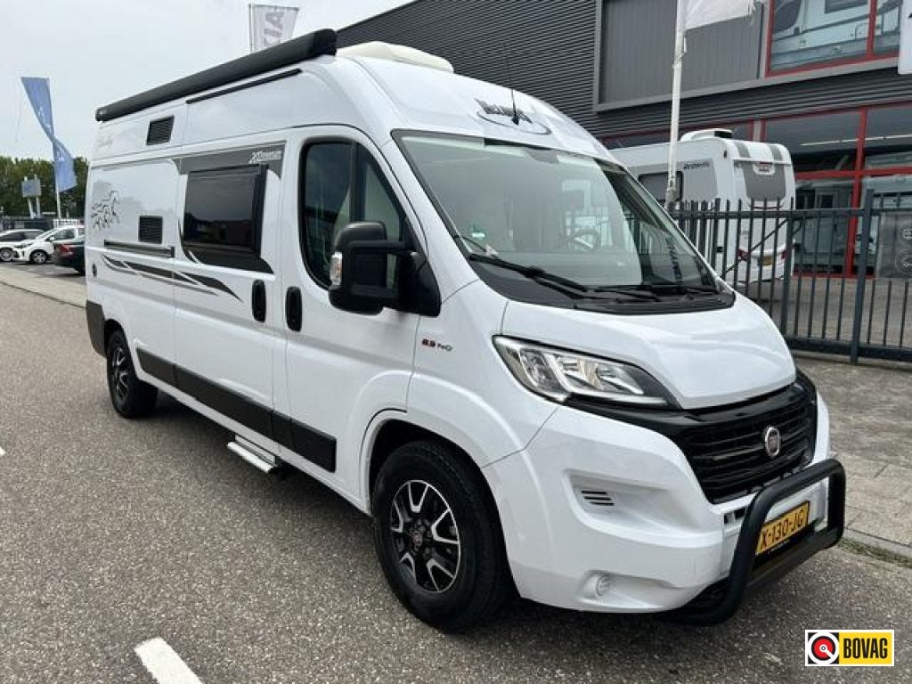 McLouis Menfys 3 VAN 20 anniversaire, Caravans en Kamperen, Campers, Buscamper of Camperbus, Koelkast, Luifel, Fiat