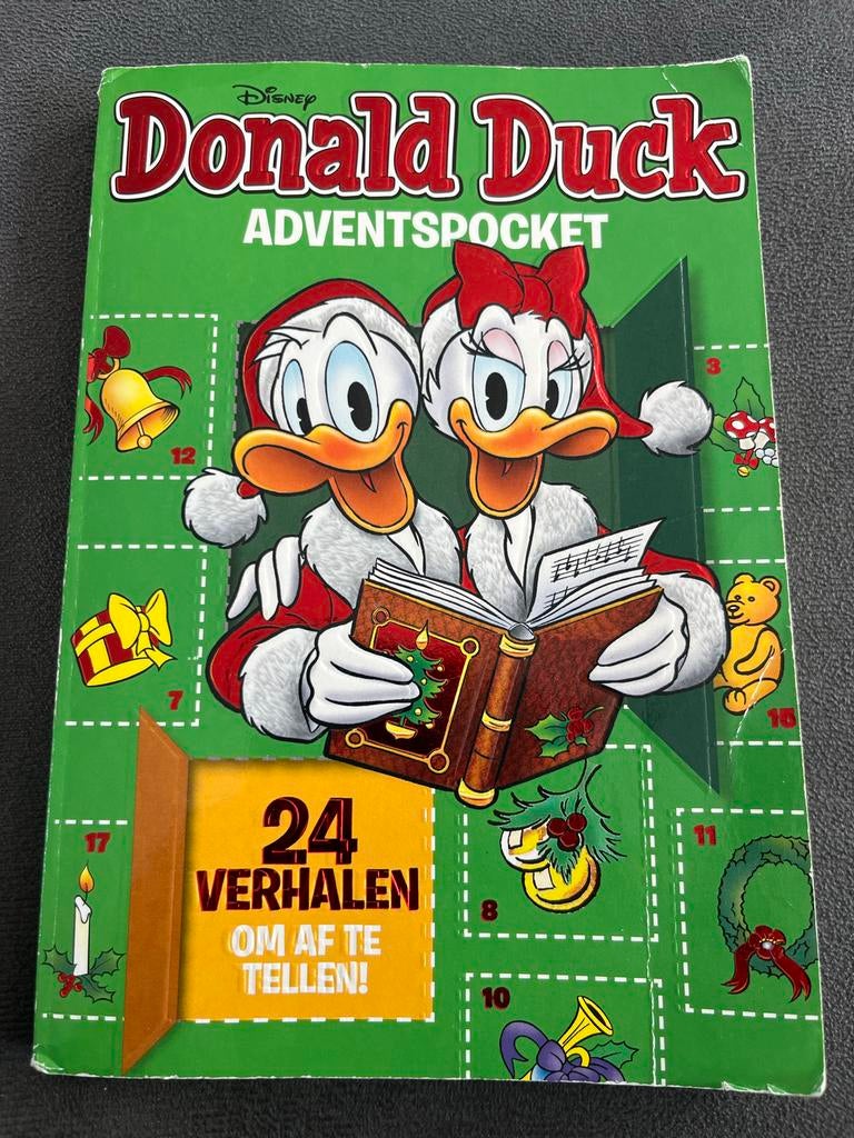 Donald Duck Adventspocket - 24 Verhalen om af te tellen!, Eén stripboek, Ophalen of Verzenden, Zo goed als nieuw