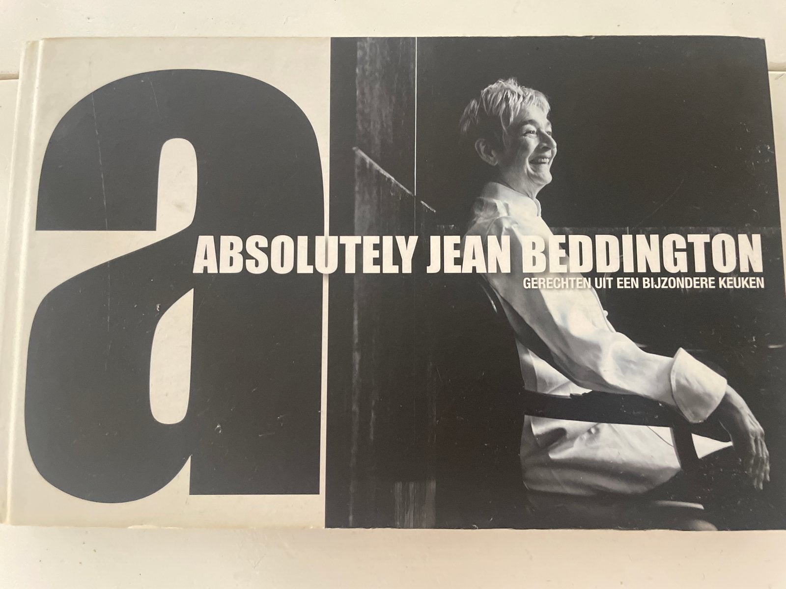 Absolutely Jean Beddington - Gesigneerd kookboek, Hoofdgerechten, Ophalen of Verzenden, Zo goed als nieuw, Overige gebieden