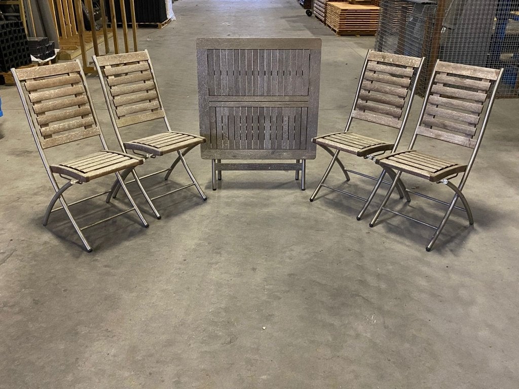023. Houten Tuin set 1x tafel 80x80 cm en 4x Stoel € 75,00!, 4 zitplaatsen, Bijzettafel, Ophalen of Verzenden, Zo goed als nieuw