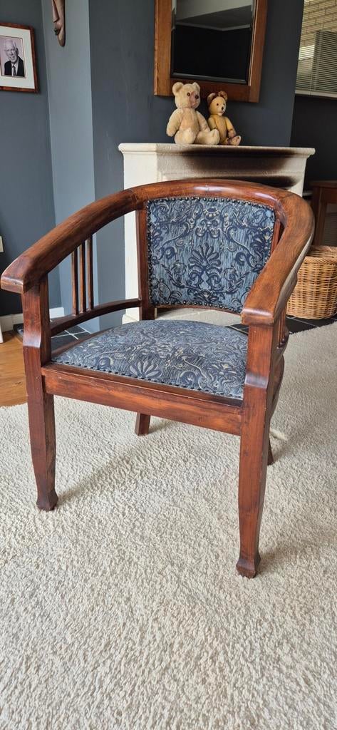 Antieke houten fauteuil met gebloemde bekleding, Ophalen of Verzenden