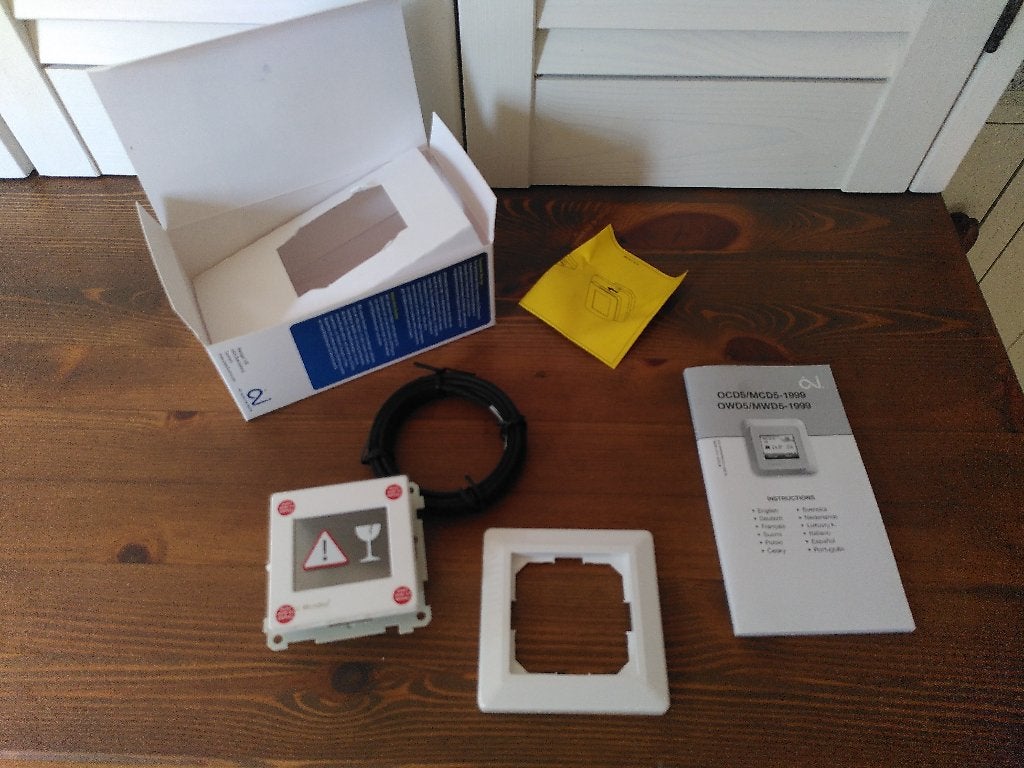 Thermostaat tbv electrische vloerverwarming, Doe-het-zelf en Verbouw, Thermostaten, Ophalen of Verzenden, Nieuw