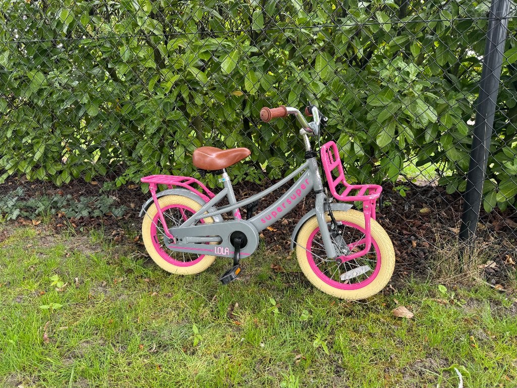 Lola 14 inch meisjesfiets met zijwieltjes, Fietsen en Brommers, Ophalen, Gebruikt, 14 inch of minder, Handrem