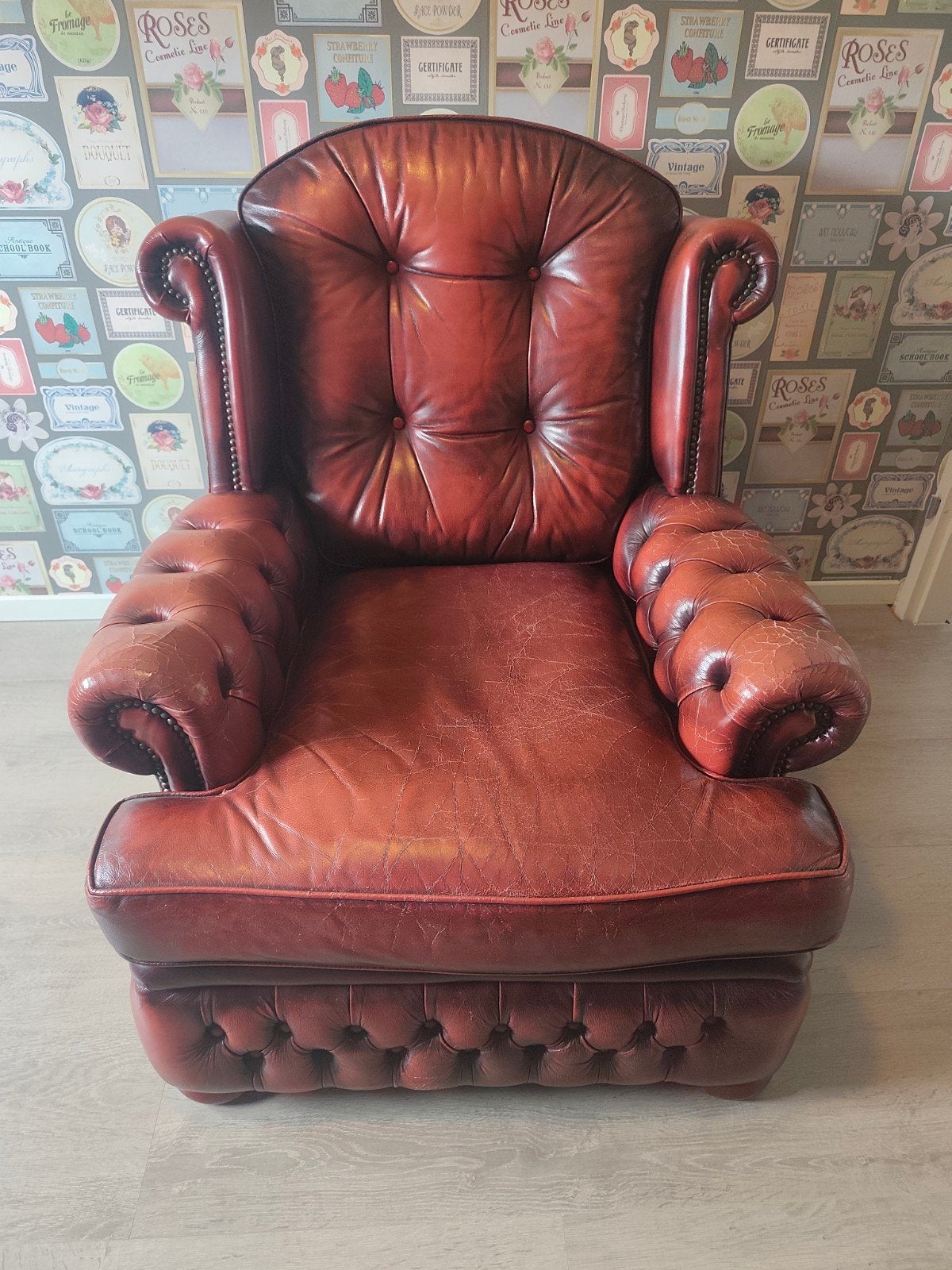 Chesterfield fauteuil, Ophalen