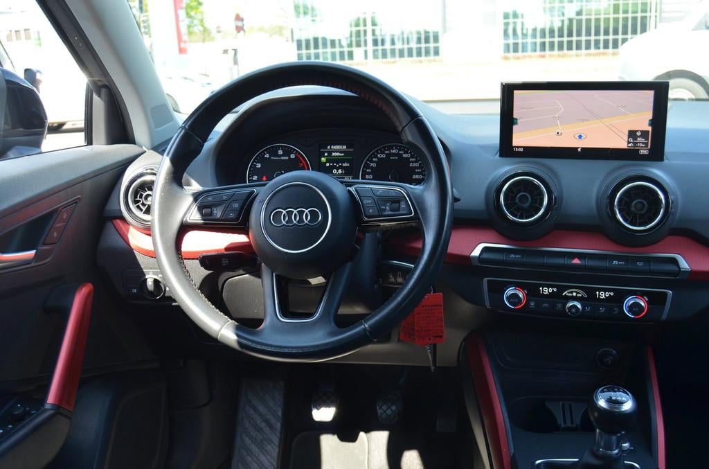 Audi Q2 1.4 TFSI Design Pro Line Plus|CARPLAY|TREKHAAK|150PK, Auto's, Voorwielaandrijving, Gebruikt, 4 cilinders, Zwart