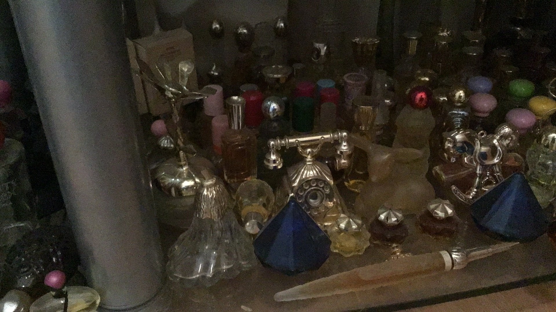 Avon verzameling, Ophalen