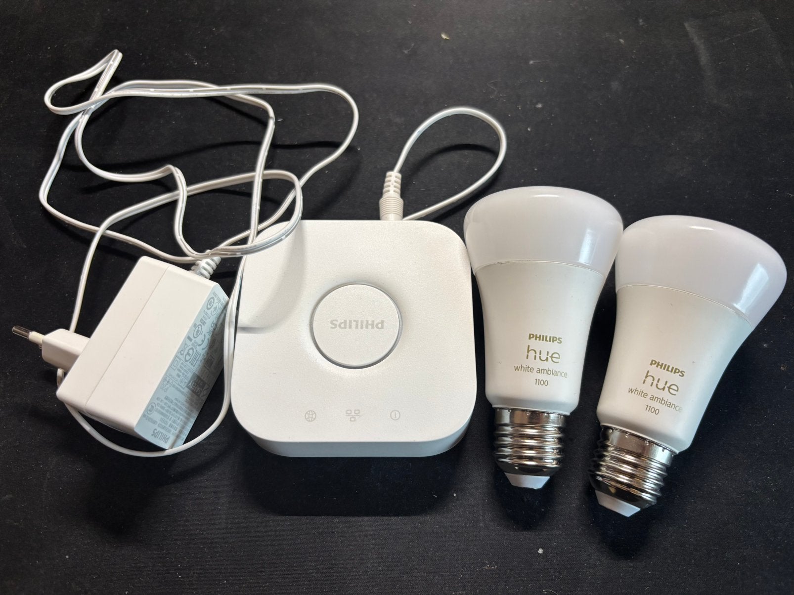 Philips hue kit met hue bridge en twee lampen, Huis en Inrichting, Lampen | Losse lampen, Led-lamp, Minder dan 30 watt, Zo goed als nieuw
