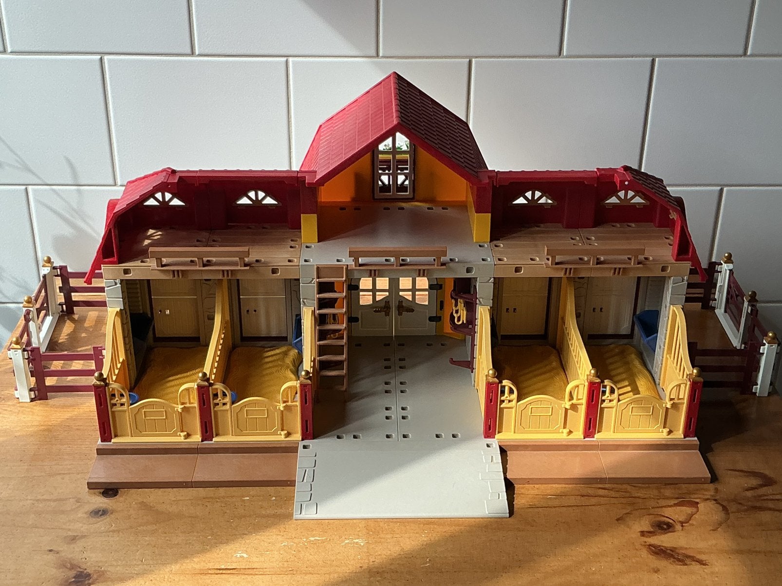 Foto 16 van PLAYMOBIL UITGEBREIDE GROTE PAARDENMANEGE 🐎 🐎 SUPERSET !!