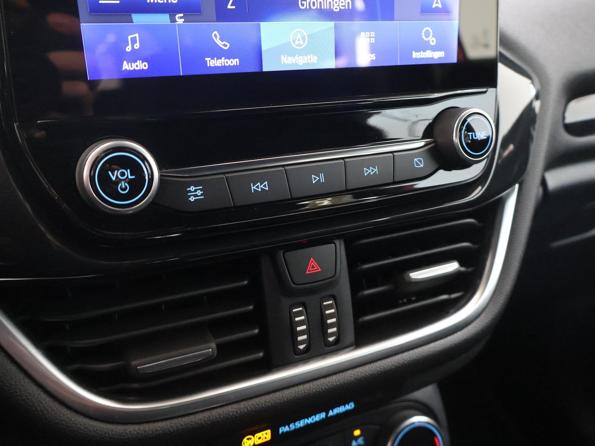 Foto 21 van Ford Fiesta 1.0 EcoBoost ST-Line | Navigatie | Climate Contr