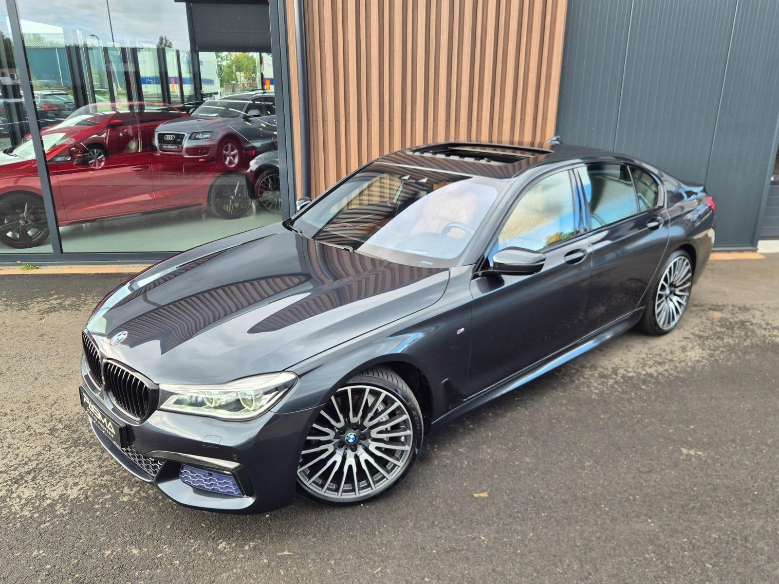 BMW 7-serie 750i xDrive High Executive M-Sport | B&W | HUD |, Automaat, Stof, Gebruikt, 4395 cc