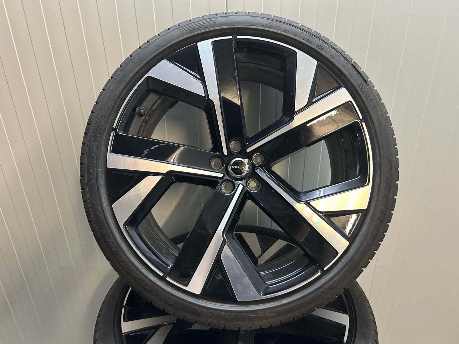 Originele XC60 22 inch Pirelli P-zero VOL 2025 ZGAN