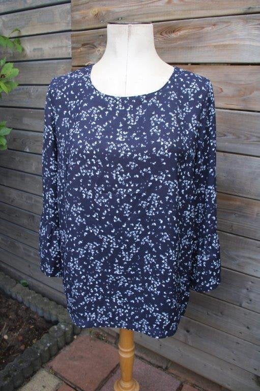 Tuniek donkerblauw/ wit Opus mt 42 Vaste prijs, Blauw, Maat 42/44 (L), Ophalen of Verzenden, Zo goed als nieuw