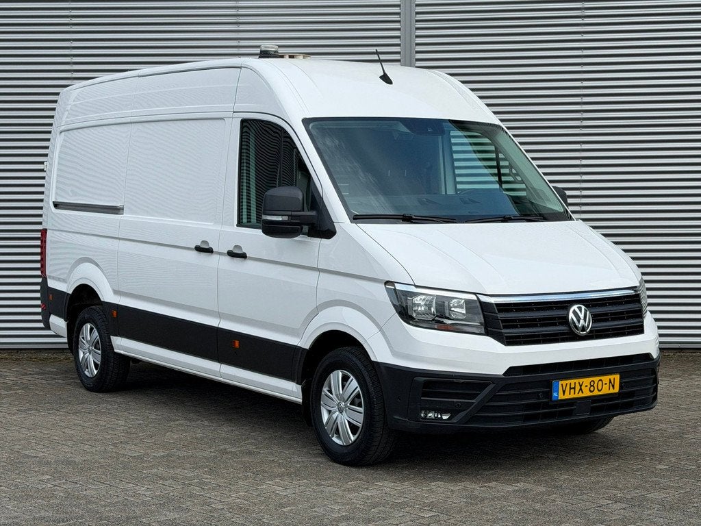 Volkswagen Crafter 2.0 TDI 180pk L3H3 RWD Highline 3500kg tr, 13 km/l, Navigatiesysteem, Achterwielaandrijving, Gebruikt